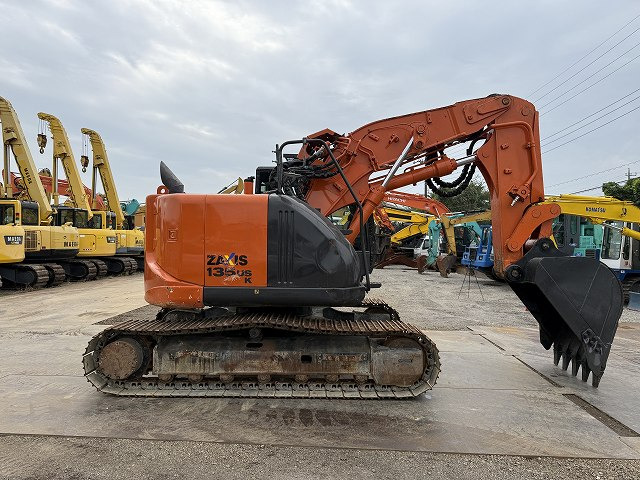 HITACHI ZX135USK-5B - Crawler excavator: picture 3 HITACHI ZX135USK-5B - Crawler excavator: picture 3