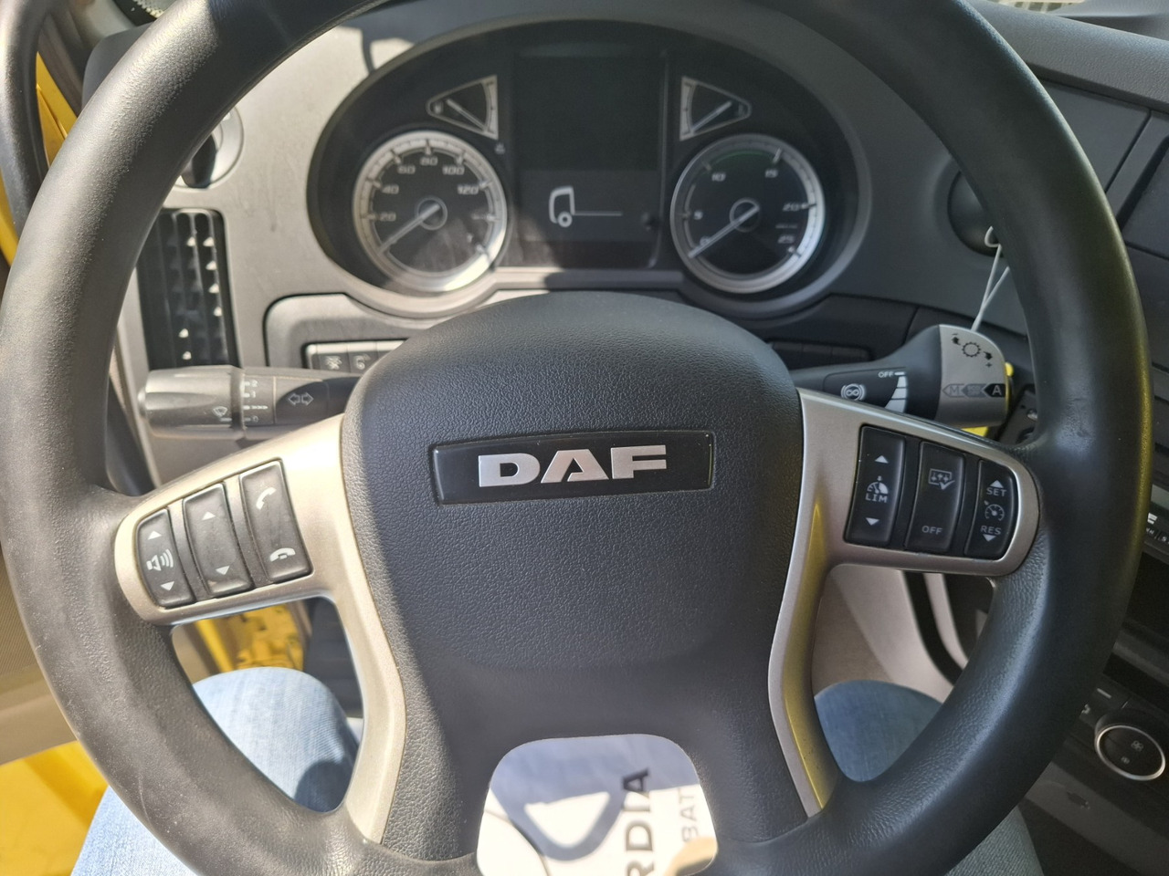 Tractor unit DAF XF430 FT NGI: picture 17