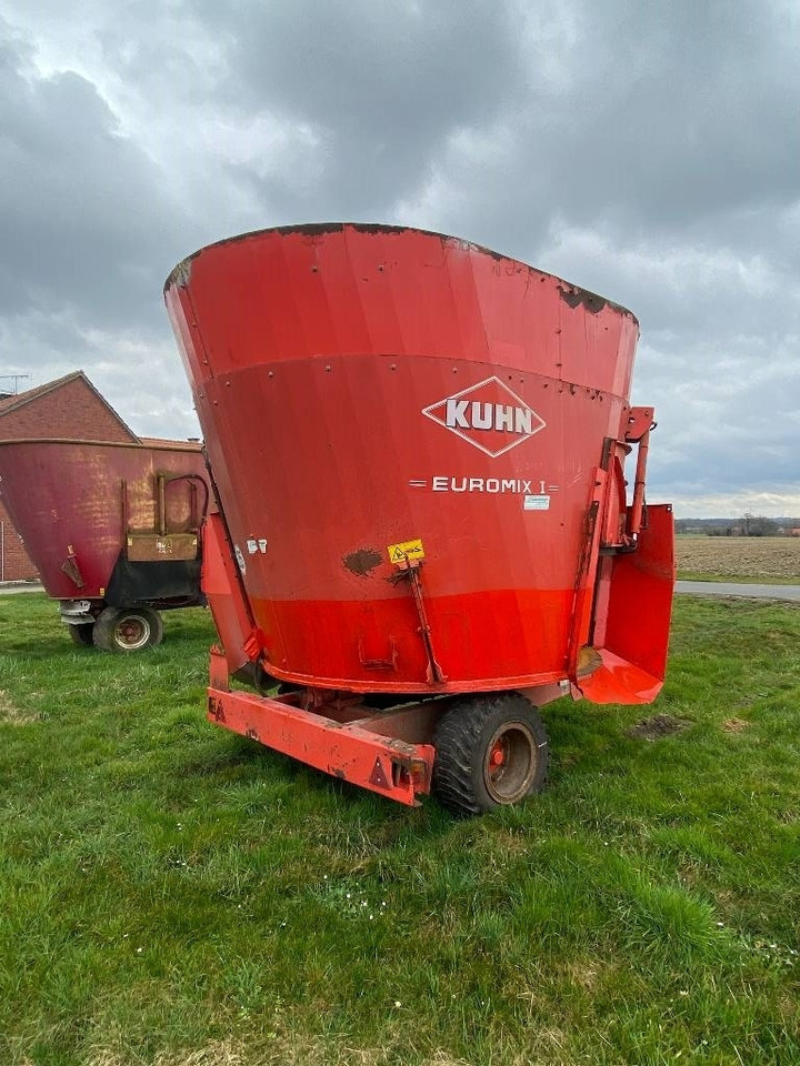 Kuhn EuroMix  - Forage mixer wagon: picture 3 Kuhn EuroMix  - Forage mixer wagon: picture 3