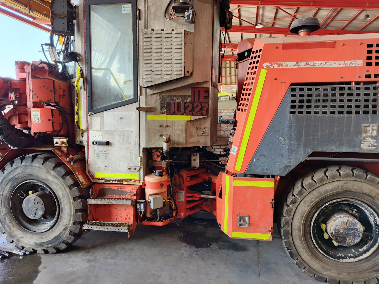 SANDVIK DD321-40C - Mining machinery: picture 2 SANDVIK DD321-40C - Mining machinery: picture 2