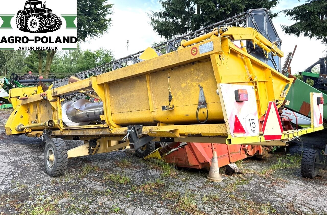 NEW HOLLAND TX 68 PLUS - 2002 ROK - 6.1 M - POZIOMOWANIE KOSZA SITOWEGO - Combine harvester: picture 4 NEW HOLLAND TX 68 PLUS - 2002 ROK - 6.1 M - POZIOMOWANIE KOSZA SITOWEGO - Combine harvester: picture 4