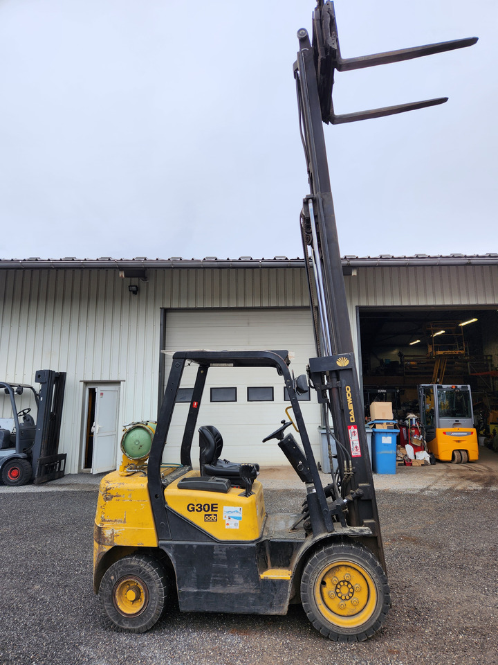 DAEWOO G30E-3 - LPG forklift: picture 3 DAEWOO G30E-3 - LPG forklift: picture 3