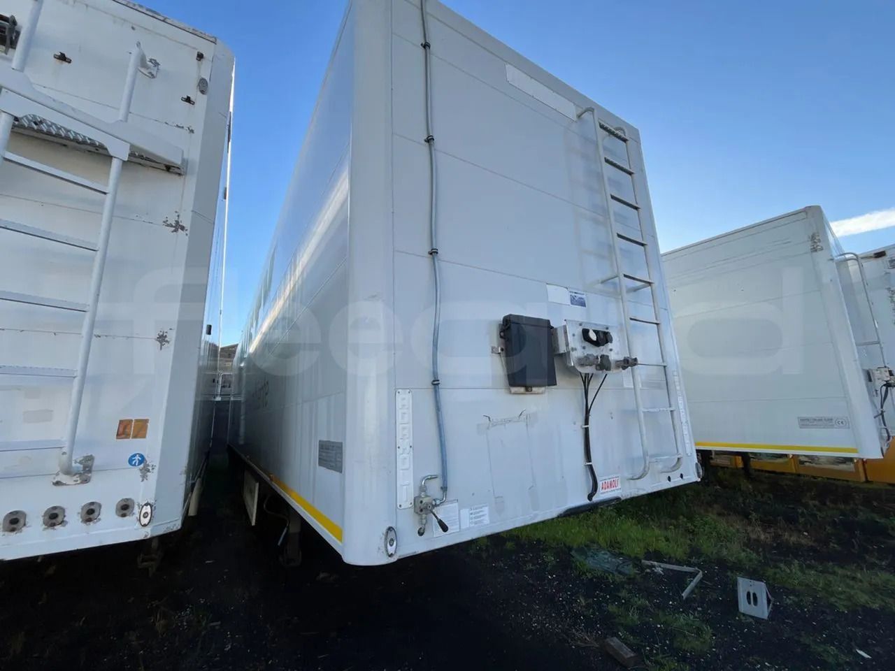 ADAMOLI CAR - Closed box semi-trailer: picture 1 ADAMOLI CAR - Closed box semi-trailer: picture 1