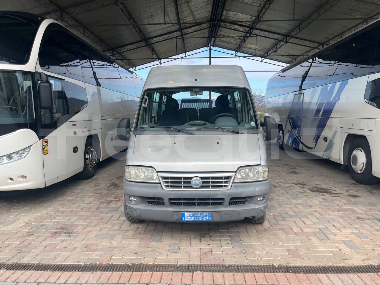 Fiat Ducato Maxi - Coach: picture 2 Fiat Ducato Maxi - Coach: picture 2
