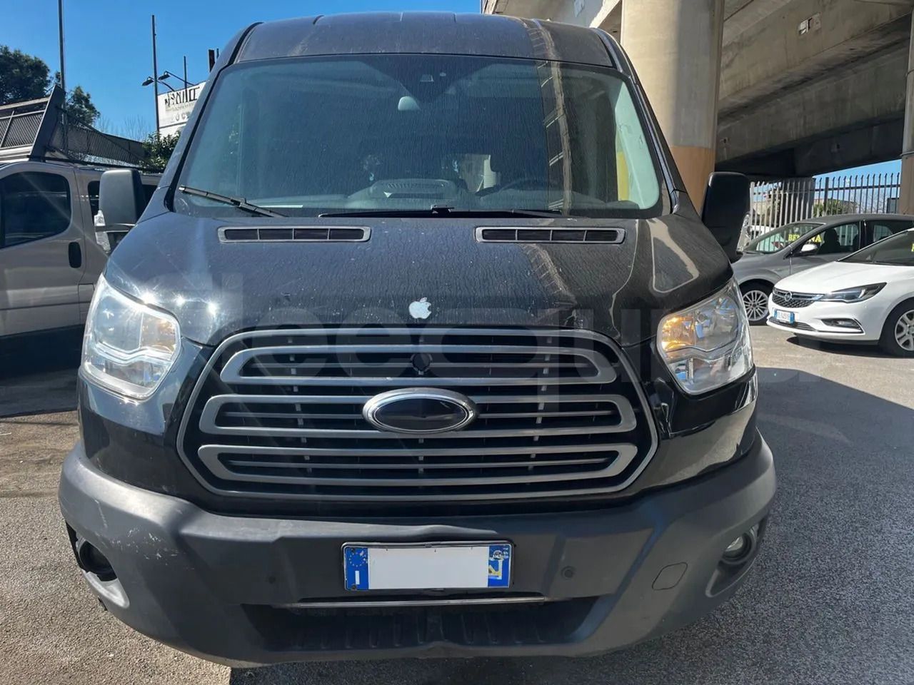 Ford Transit - Minibus, Passenger van: picture 1 Ford Transit - Minibus, Passenger van: picture 1