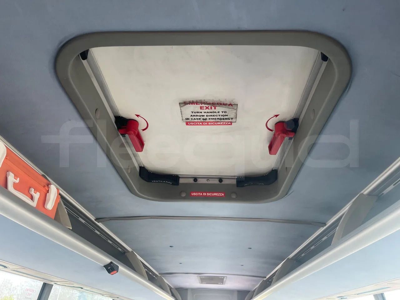 Coach Isuzu Turquoise: picture 44 Coach Isuzu Turquoise: picture 44