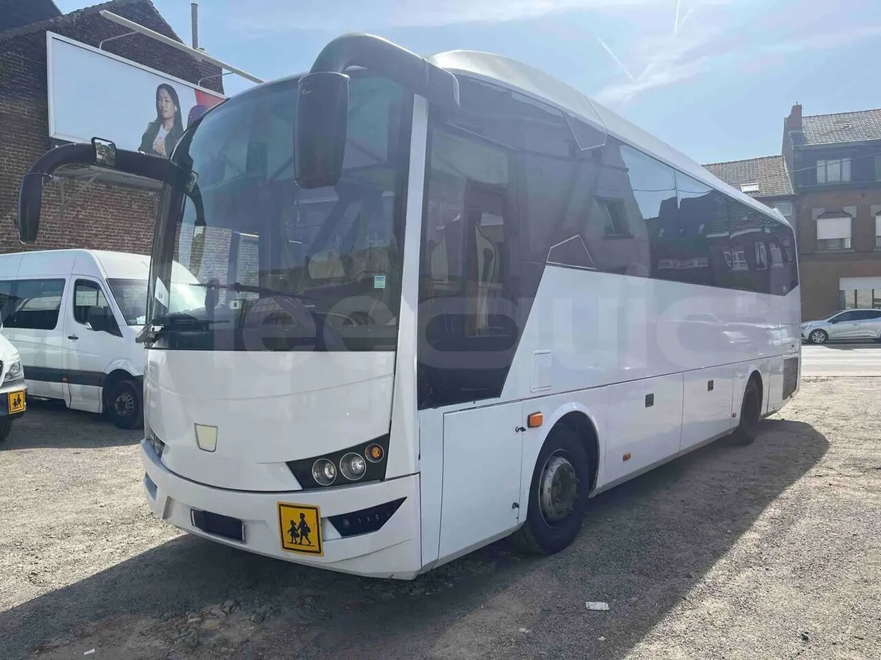 Isuzu Visigo - Coach: picture 2 Isuzu Visigo - Coach: picture 2