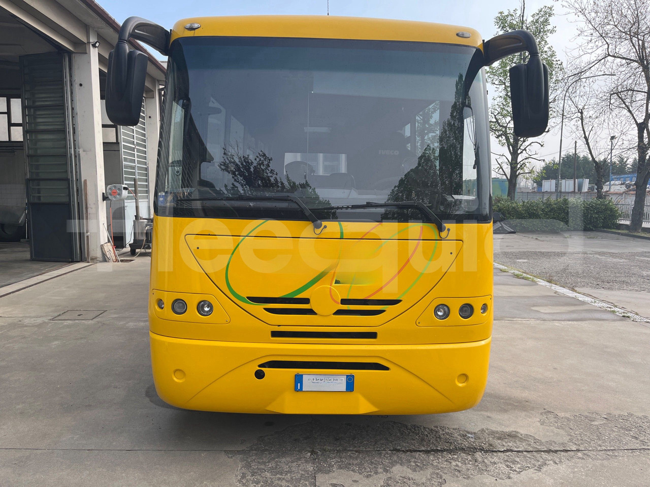 Iveco 100/E4 - School bus: picture 2 Iveco 100/E4 - School bus: picture 2