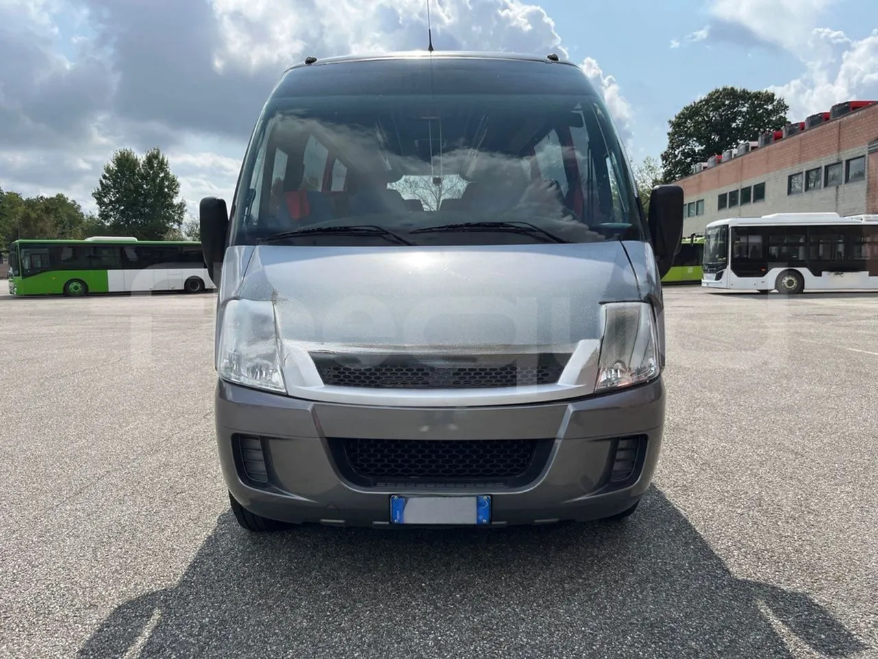 Iveco Daily - Minibus, Passenger van: picture 2 Iveco Daily - Minibus, Passenger van: picture 2