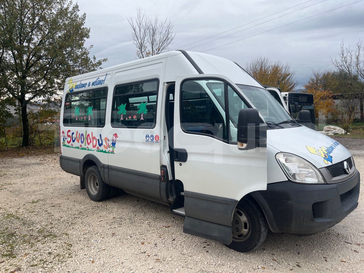School bus Iveco Daily: picture 22