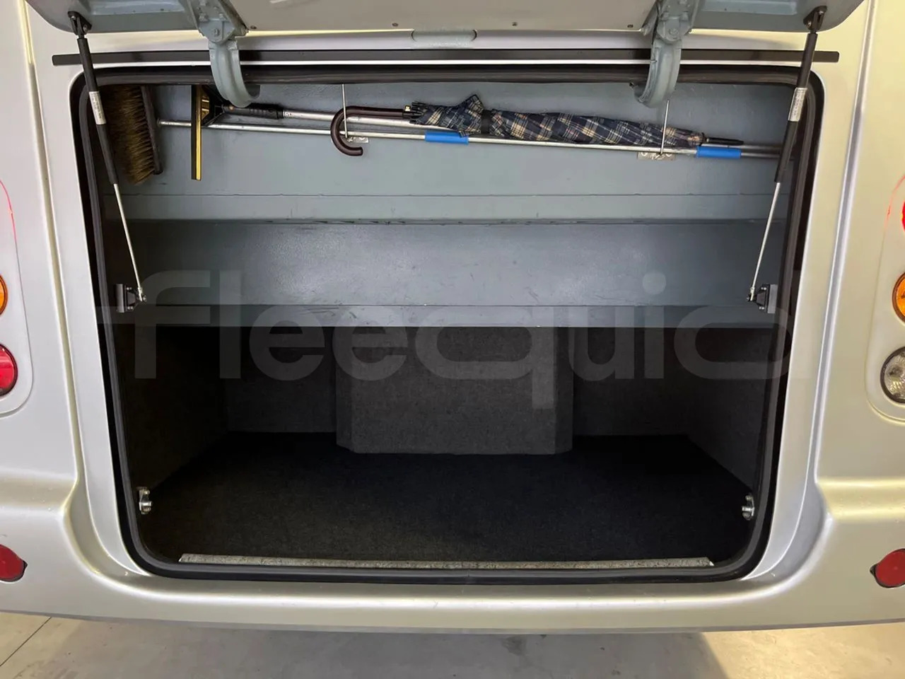 Leasing of  Mercedes-Benz MB 818 S Mercedes-Benz MB 818 S: picture 7