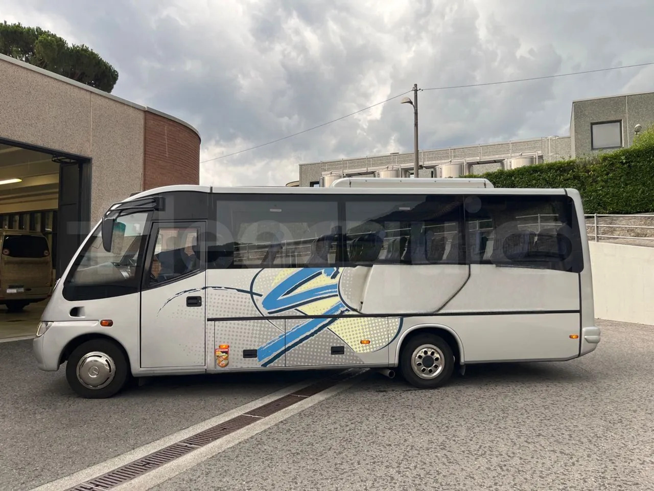 Leasing of  Mercedes-Benz MB 818 S Mercedes-Benz MB 818 S: picture 6