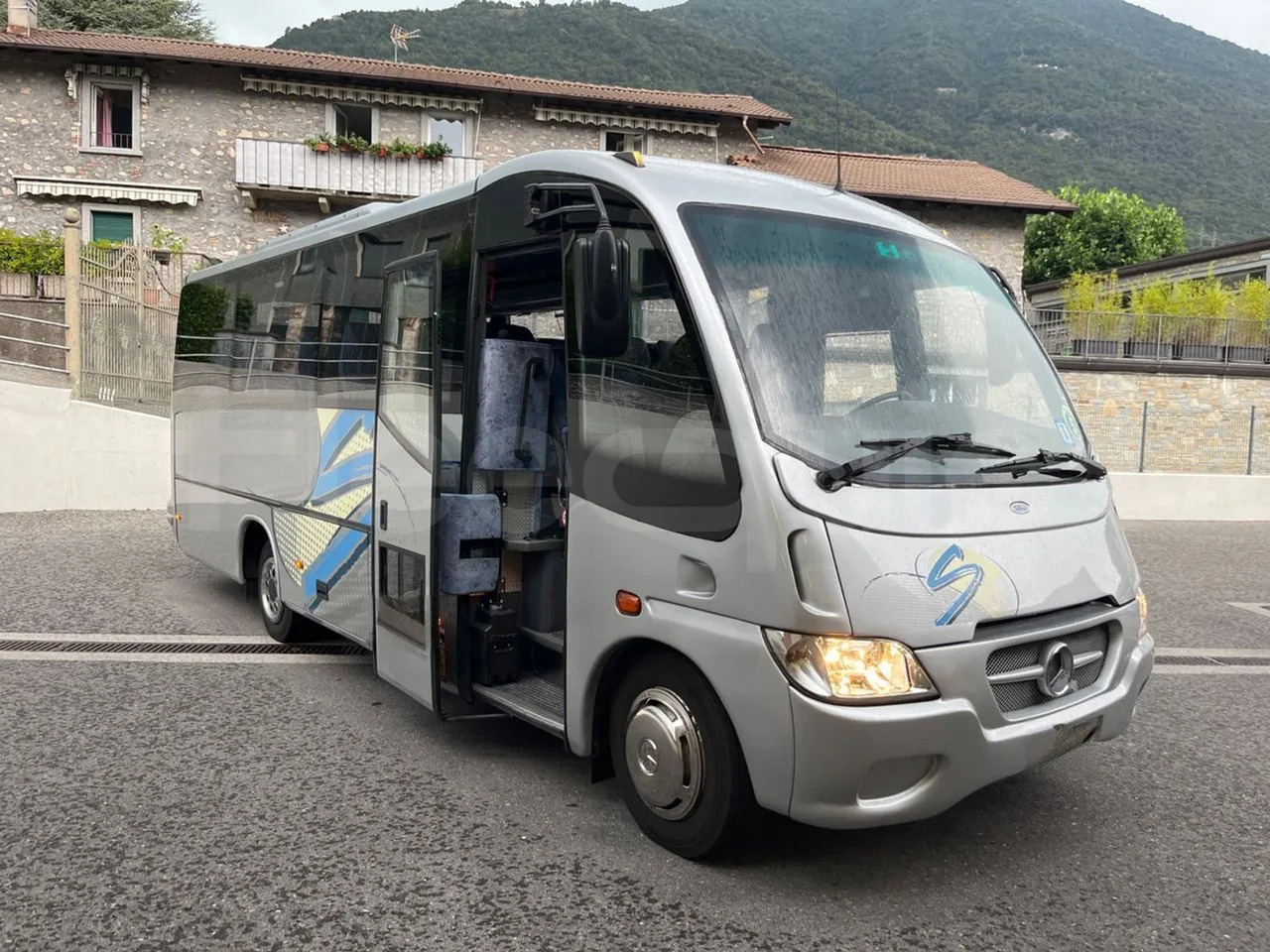 Leasing of  Mercedes-Benz MB 818 S Mercedes-Benz MB 818 S: picture 12