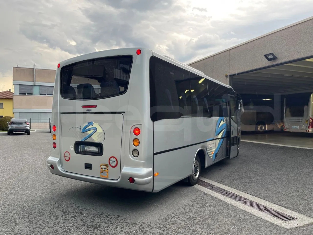 Leasing of  Mercedes-Benz MB 818 S Mercedes-Benz MB 818 S: picture 10