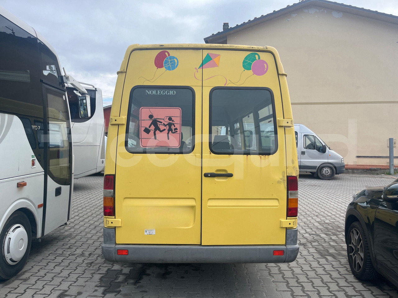 Mercedes-Benz Sprinter - School bus: picture 5 Mercedes-Benz Sprinter - School bus: picture 5