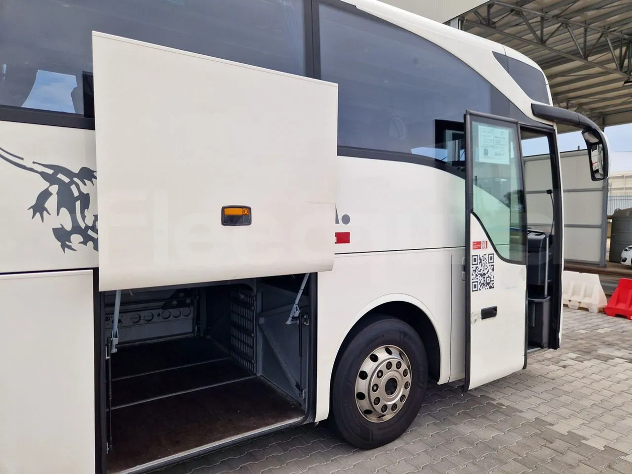 Coach Mercedes-Benz Tourismo: picture 16