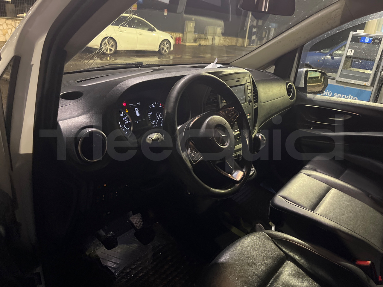 Minibus, Passenger van Mercedes-Benz Vito Tourer: picture 17
