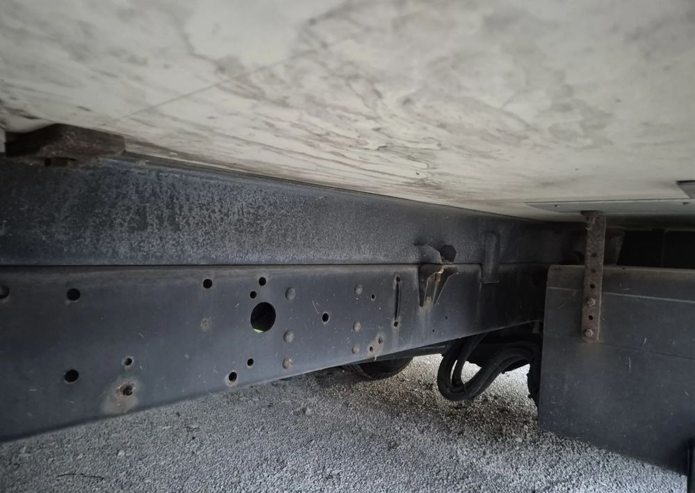 Chłodnia Mroźnia Izoterma 4.5m, 2012 rok, zasilanie stacjonarne, stan bdb! - Refrigerator swap body: picture 5 Chłodnia Mroźnia Izoterma 4.5m, 2012 rok, zasilanie stacjonarne, stan bdb! - Refrigerator swap body: picture 5