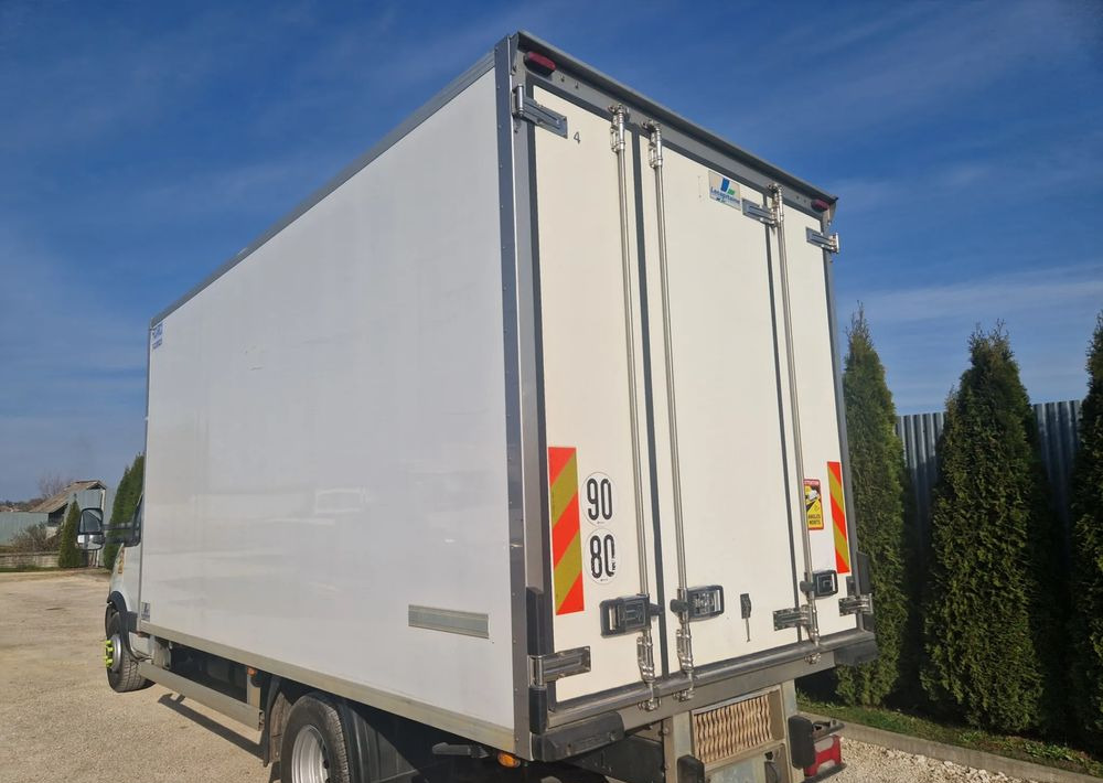 Chłodnia Mroźnia kontener 4.5m , 2 komory, dodatkowe zasilanie, boczne drzwi - Refrigerator swap body: picture 4 Chłodnia Mroźnia kontener 4.5m , 2 komory, dodatkowe zasilanie, boczne drzwi - Refrigerator swap body: picture 4