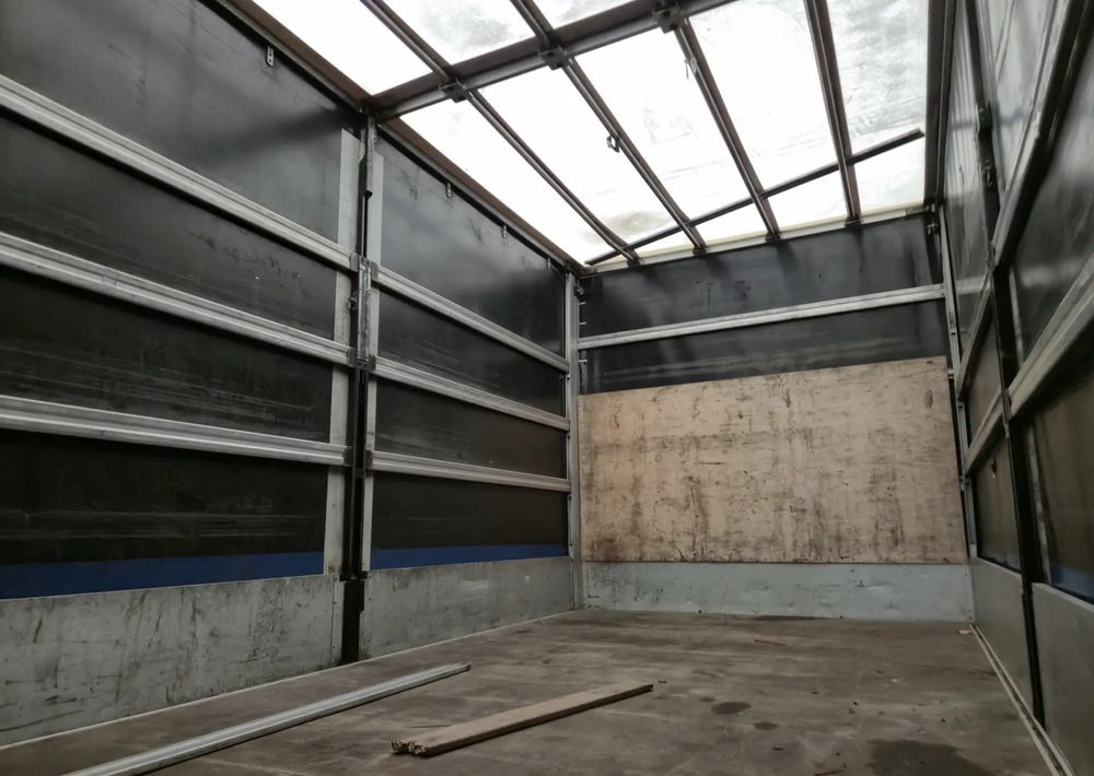 Iveco 70C17 3.0 170KM Skrzyniowy - Curtain side van: picture 4 Iveco 70C17 3.0 170KM Skrzyniowy - Curtain side van: picture 4