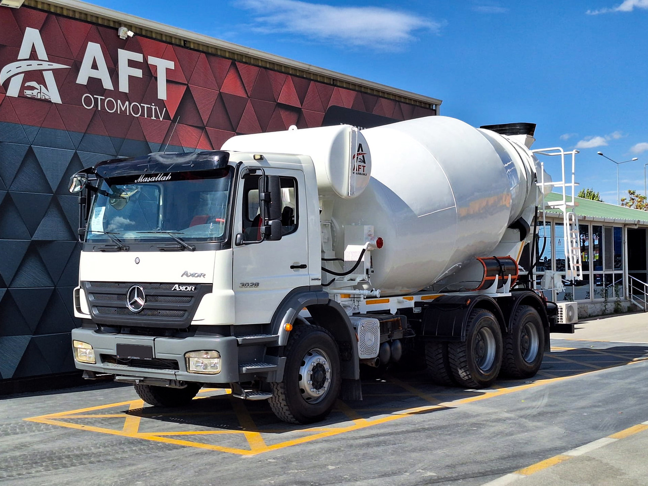 MERCEDES-BENZ AXOR 3028 - Concrete mixer truck: picture 1 MERCEDES-BENZ AXOR 3028 - Concrete mixer truck: picture 1