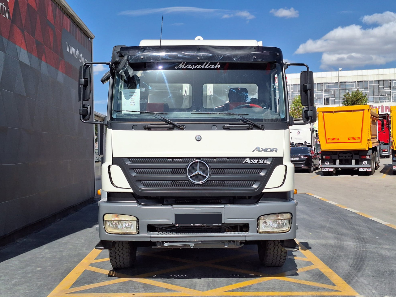 MERCEDES-BENZ AXOR 3028 - Concrete mixer truck: picture 2 MERCEDES-BENZ AXOR 3028 - Concrete mixer truck: picture 2