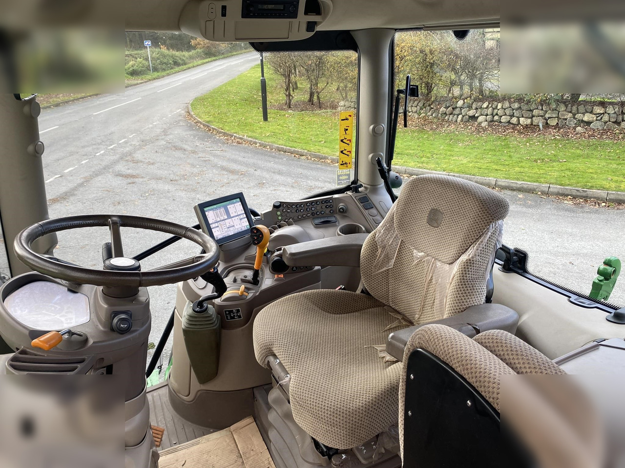 Farm tractor 2019 JOHN DEERE 6130R: picture 16