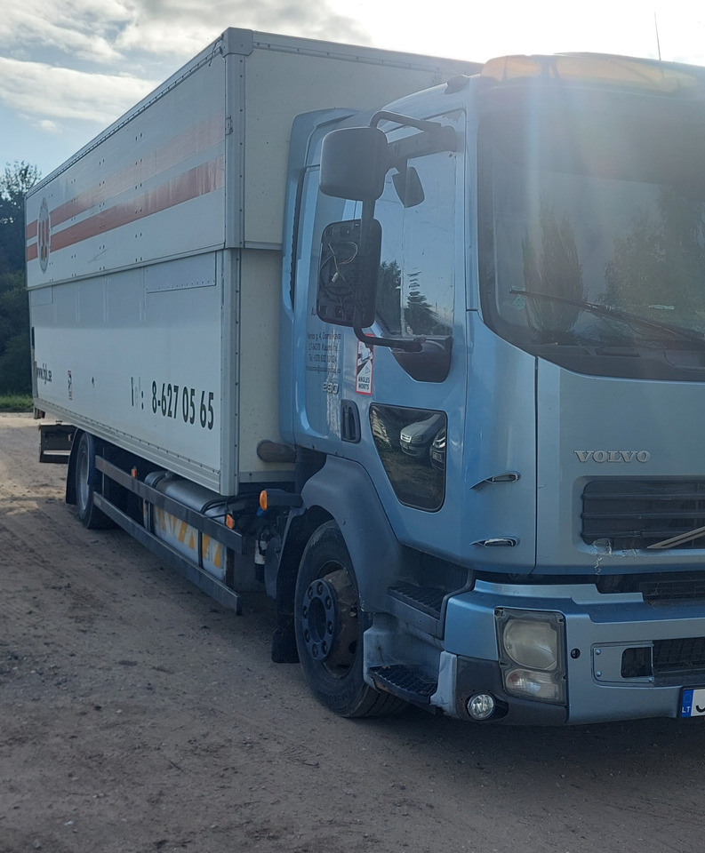 VOLVO FL280 - Box truck: picture 3 VOLVO FL280 - Box truck: picture 3
