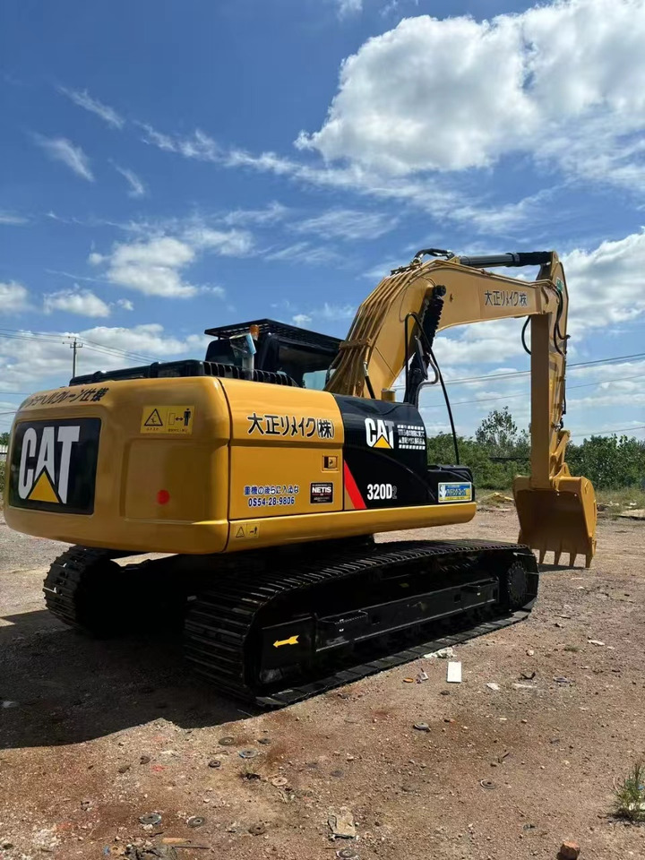 CATERPILLAR 320D2 low hour good condition excavator promotion - Crawler excavator: picture 4 CATERPILLAR 320D2 low hour good condition excavator promotion - Crawler excavator: picture 4