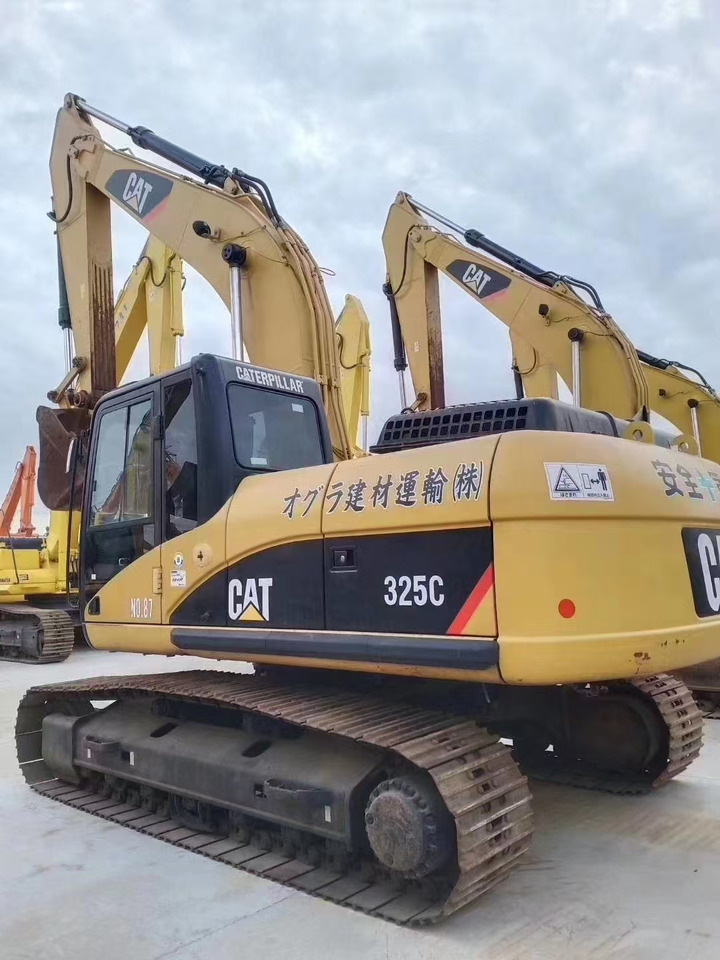 CATERPILLAR 325C used excavator low price for sale - Crawler excavator: picture 3 CATERPILLAR 325C used excavator low price for sale - Crawler excavator: picture 3