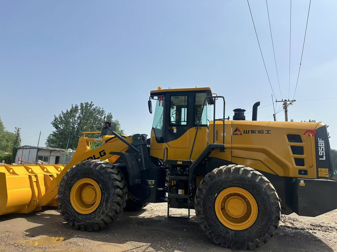 SDLG L958F China brand low price 5 ton class front loader strong power - Wheel loader: picture 3 SDLG L958F China brand low price 5 ton class front loader strong power - Wheel loader: picture 3