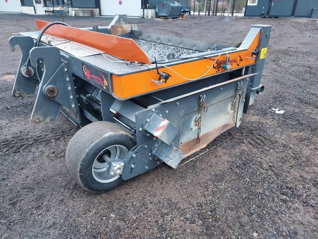 Reptail Road widener - Grader: picture 4 Reptail Road widener - Grader: picture 4