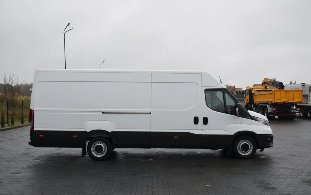 Iveco DAILY MAXI 35S16 / 2.3 - 160 KM / NOWY MODEL / 3 OSOBY / DOSTAWCZE / BLASZAK / KLIMA / CZUJNIKI COFANIA / TRYB CITY-ECO / 2023 / SERWISOWANY / SPROWADZONY Z NIEMIEC - Panel van: picture 4 Iveco DAILY MAXI 35S16 / 2.3 - 160 KM / NOWY MODEL / 3 OSOBY / DOSTAWCZE / BLASZAK / KLIMA / CZUJNIKI COFANIA / TRYB CITY-ECO / 2023 / SERWISOWANY / SPROWADZONY Z NIEMIEC - Panel van: picture 4