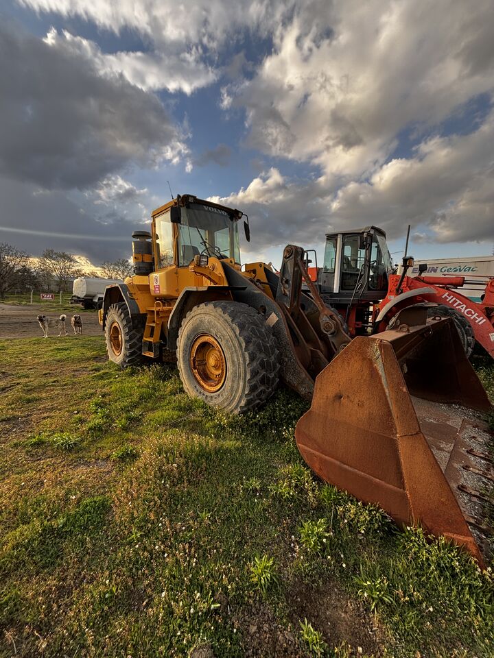 VOLVO L 120 E - Wheel loader: picture 4 VOLVO L 120 E - Wheel loader: picture 4