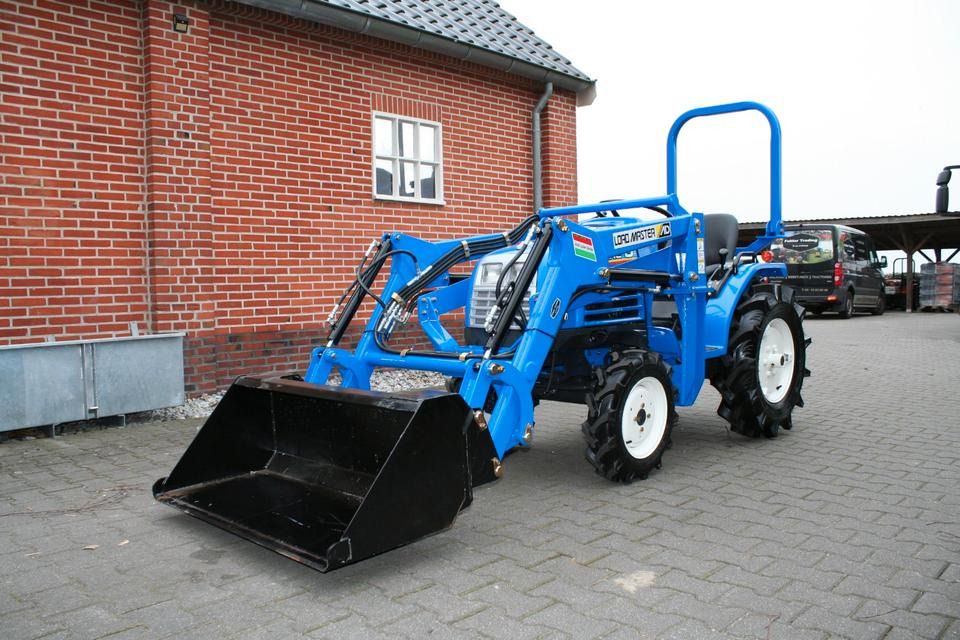 Kleintraktor Iseki Sial 5 mit Frontlader - Compact tractor: picture 2 Kleintraktor Iseki Sial 5 mit Frontlader - Compact tractor: picture 2