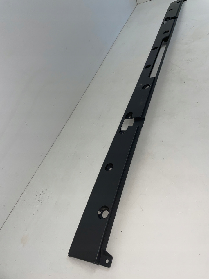 PODSZYBIE DAF XF CF LF MENZOLIT - Windscreen: picture 2 PODSZYBIE DAF XF CF LF MENZOLIT - Windscreen: picture 2