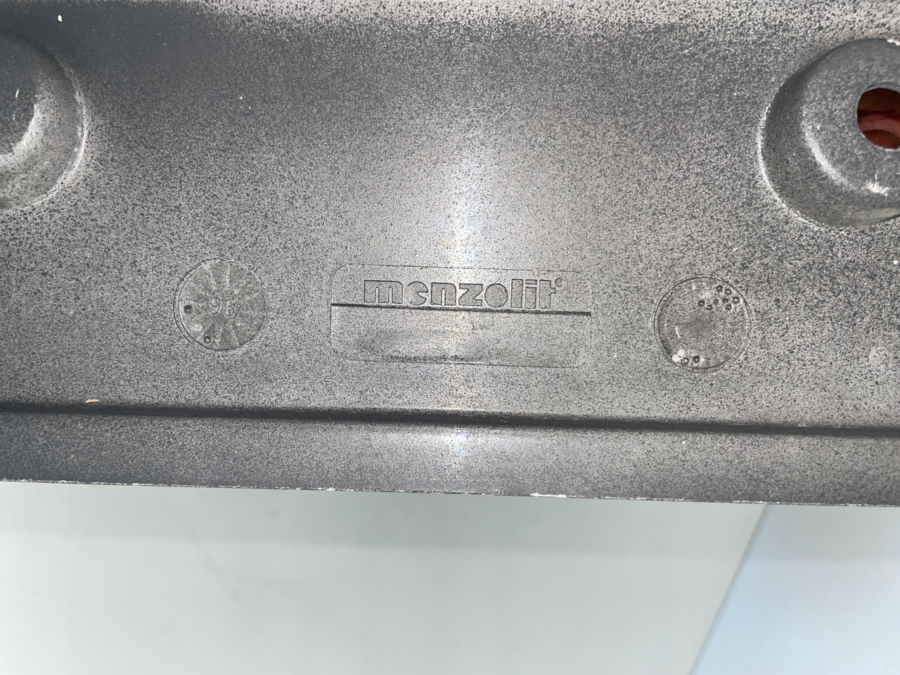 PODSZYBIE DAF XF CF LF MENZOLIT - Windscreen: picture 4 PODSZYBIE DAF XF CF LF MENZOLIT - Windscreen: picture 4