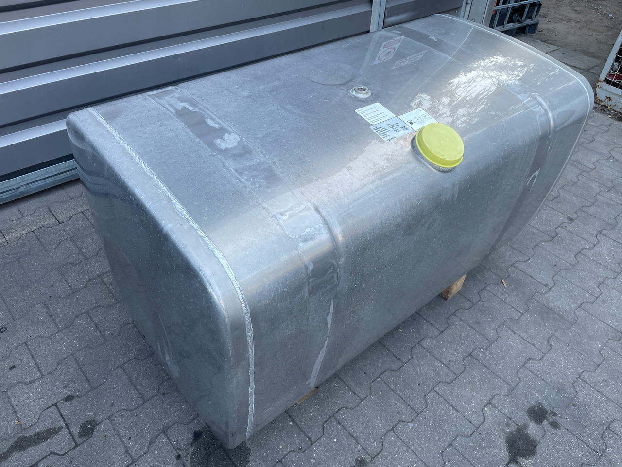 ZBIORNIK PALIWA MAN TGX TGS 580L 81122016936 - Fuel tank for Truck: picture 2 ZBIORNIK PALIWA MAN TGX TGS 580L 81122016936 - Fuel tank for Truck: picture 2