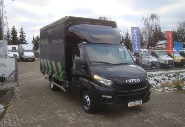 Iveco DAILY 35 C 15 3.0TDI FIRANA Z PRAWEJ STRONY 3.5T DMC WINDA - Box van: picture 3 Iveco DAILY 35 C 15 3.0TDI FIRANA Z PRAWEJ STRONY 3.5T DMC WINDA - Box van: picture 3