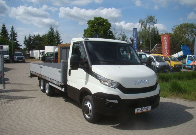 Iveco DAILY 40 C 17 3.0TDI CLIXSTAR PRAWOJAZDY E DO B 3400KGŁADOWNOŚCI - Flatbed van: picture 4 Iveco DAILY 40 C 17 3.0TDI CLIXSTAR PRAWOJAZDY E DO B 3400KGŁADOWNOŚCI - Flatbed van: picture 4