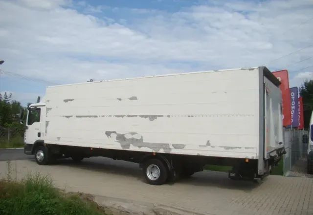 Leasing of MAN TGL 12-220 8.10M KLIMA WINDA 2000KG MAN TGL 12-220 8.10M KLIMA WINDA 2000KG: picture 9 Leasing of MAN TGL 12-220 8.10M KLIMA WINDA 2000KG MAN TGL 12-220 8.10M KLIMA WINDA 2000KG: picture 9