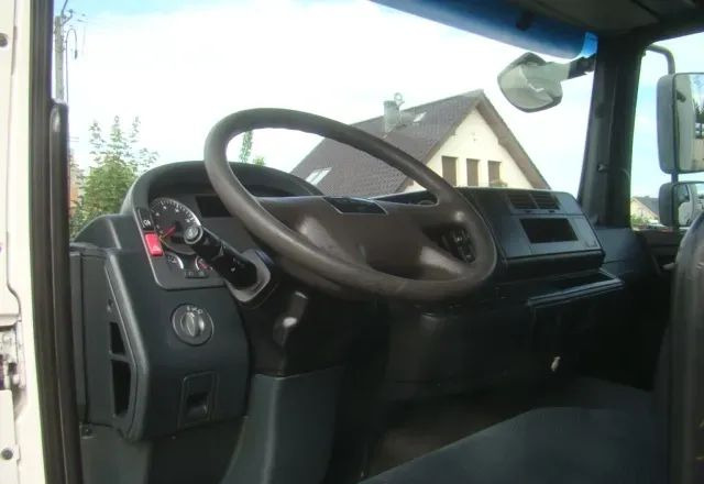 Leasing of MAN TGL 12-220 8.10M KLIMA WINDA 2000KG MAN TGL 12-220 8.10M KLIMA WINDA 2000KG: picture 16 Leasing of MAN TGL 12-220 8.10M KLIMA WINDA 2000KG MAN TGL 12-220 8.10M KLIMA WINDA 2000KG: picture 16