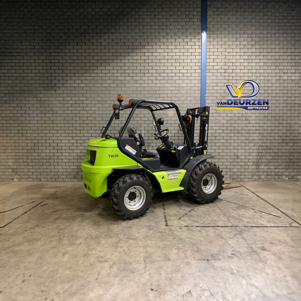 AGRIMAC TW20-4KL - Rough terrain forklift: picture 3 AGRIMAC TW20-4KL - Rough terrain forklift: picture 3