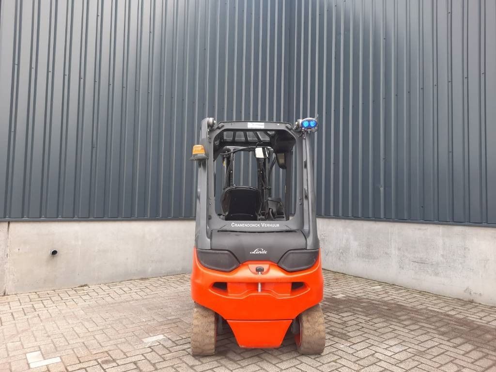 Linde E 30 L - Electric forklift: picture 4 Linde E 30 L - Electric forklift: picture 4