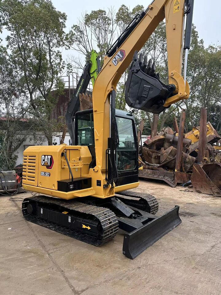 CATERPILLAR 305.5E2 - Mini excavator: picture 1 CATERPILLAR 305.5E2 - Mini excavator: picture 1