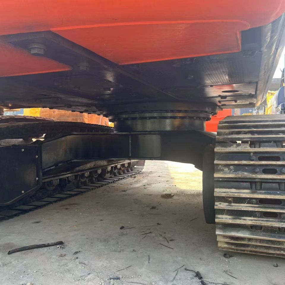 HITACHI ZX350 - Crawler excavator: picture 4 HITACHI ZX350 - Crawler excavator: picture 4