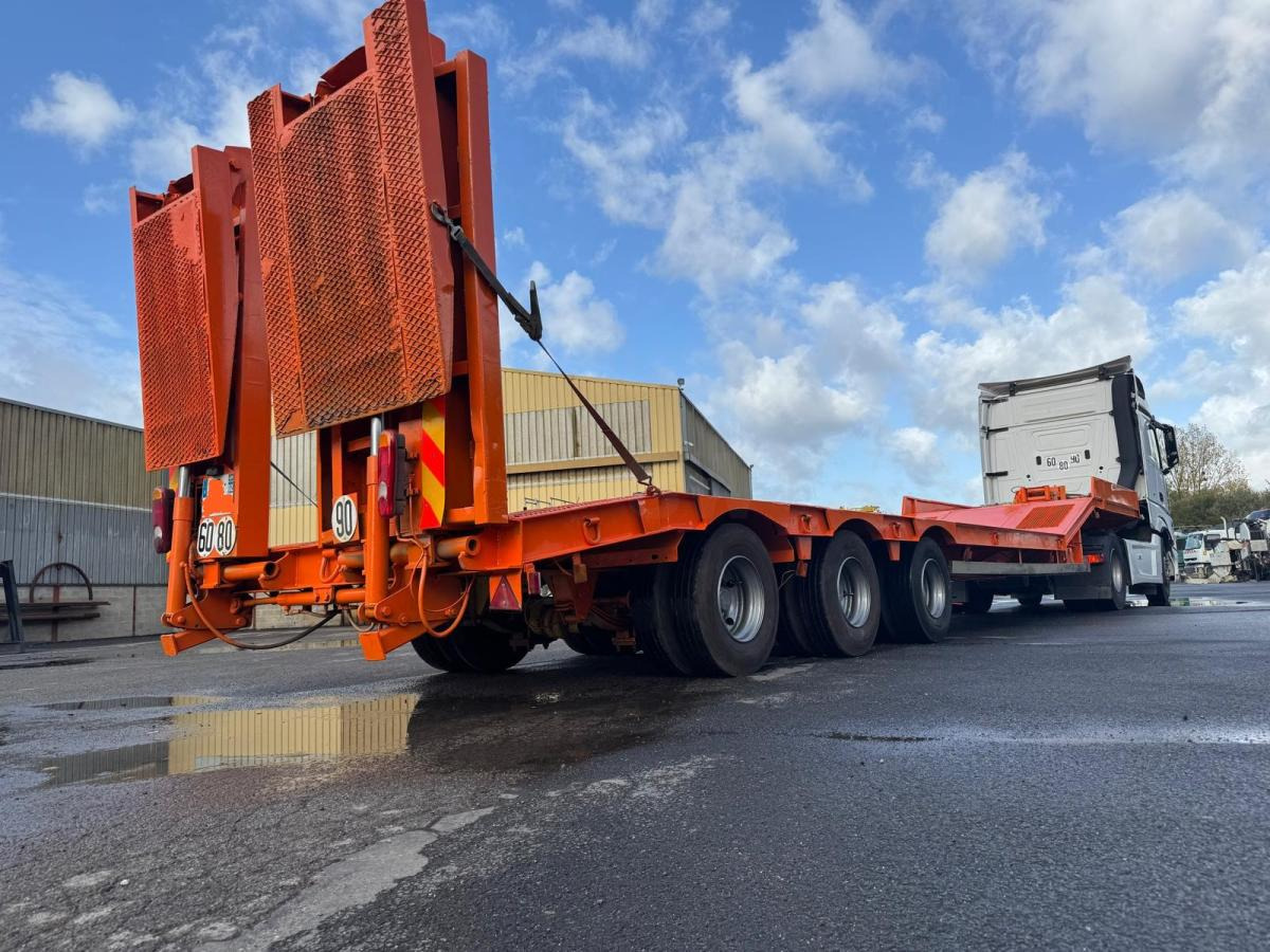 Castera - Tractor unit, Low loader semi-trailer: picture 3 Castera - Tractor unit, Low loader semi-trailer: picture 3