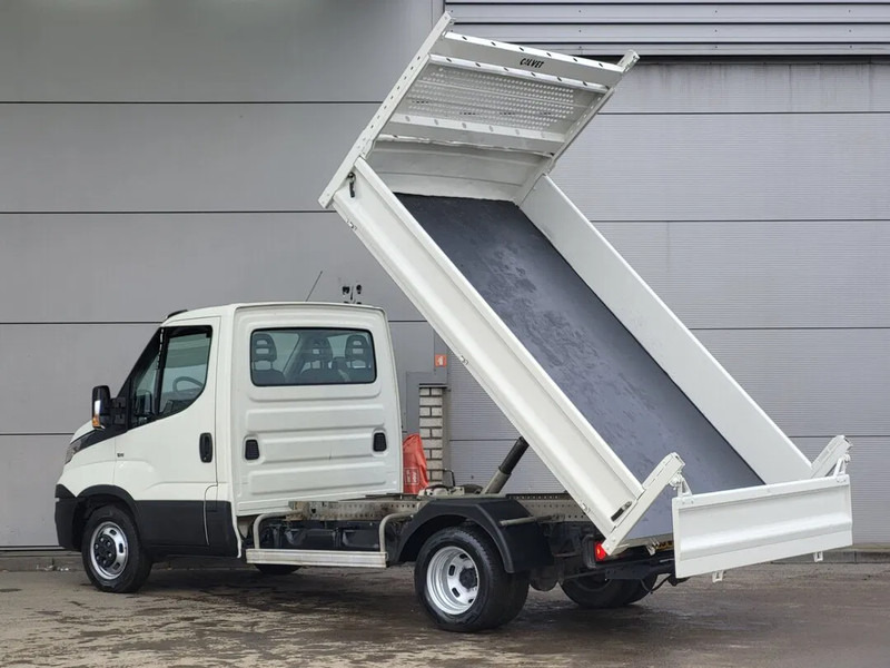 Iveco Daily 35C12 - Tipper van: picture 3 Iveco Daily 35C12 - Tipper van: picture 3