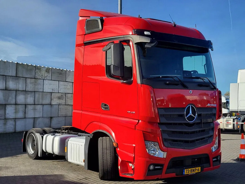 Mercedes-Benz Actros Actros 1942 - Tractor unit: picture 2 Mercedes-Benz Actros Actros 1942 - Tractor unit: picture 2
