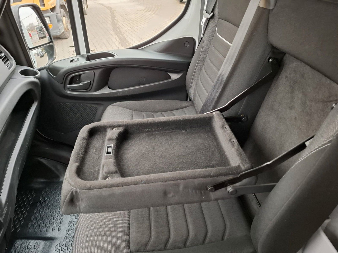Box van Iveco 35-160P/A8, Klima, HiMatik, LED, Luft,: picture 10